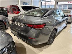 نیسان سێنترا